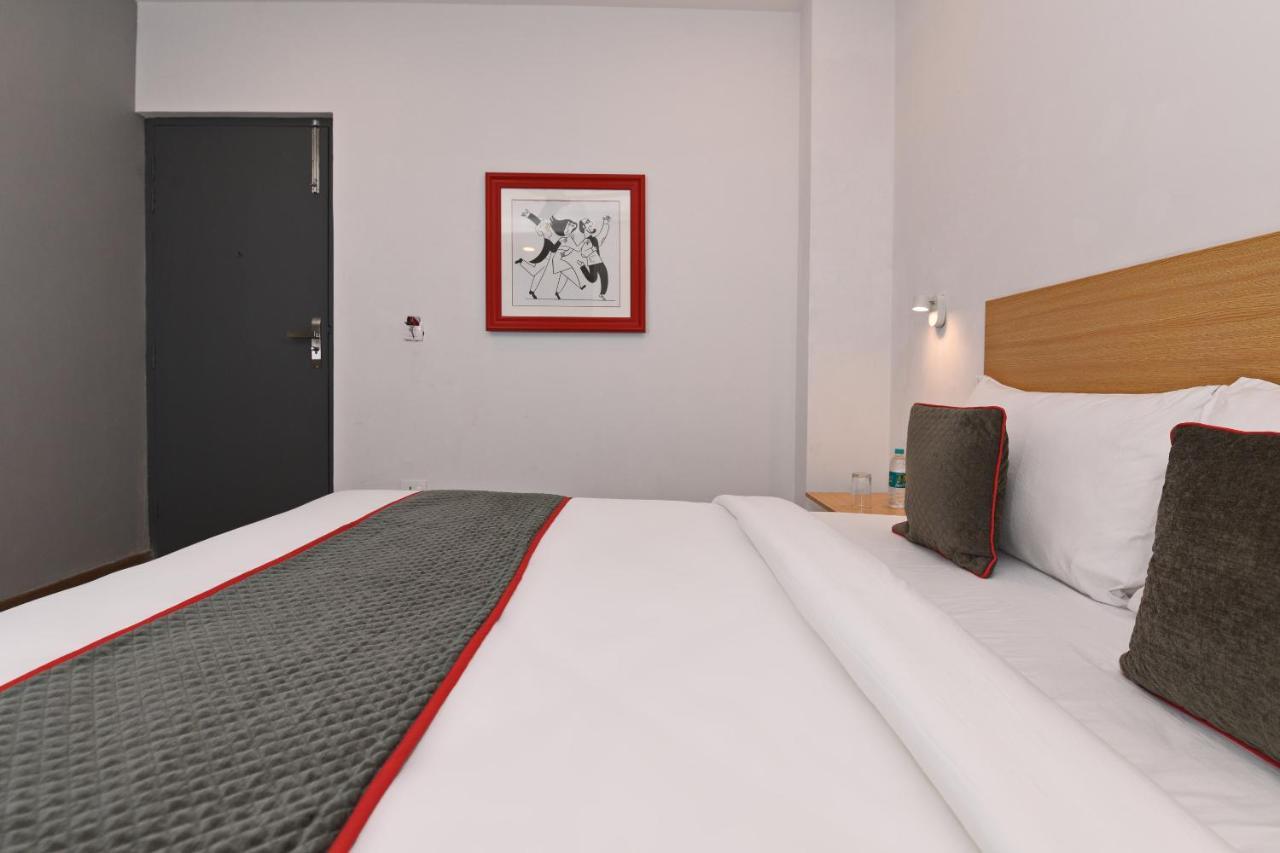 Townhouse Function Inn Near Chaudhary Charan Singh International Airport Lucknow Buitenkant foto