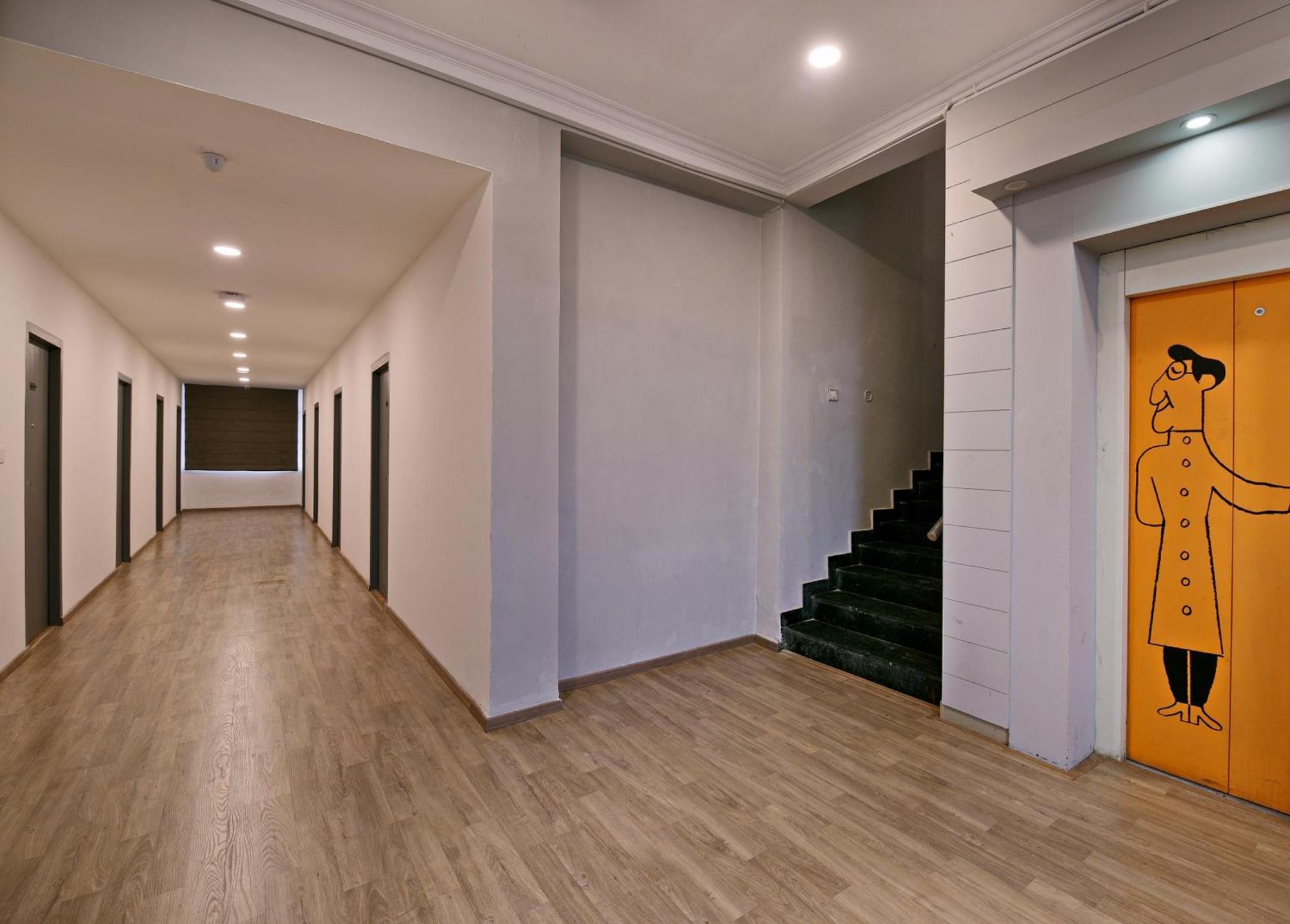 Townhouse Function Inn Near Chaudhary Charan Singh International Airport Lucknow Buitenkant foto