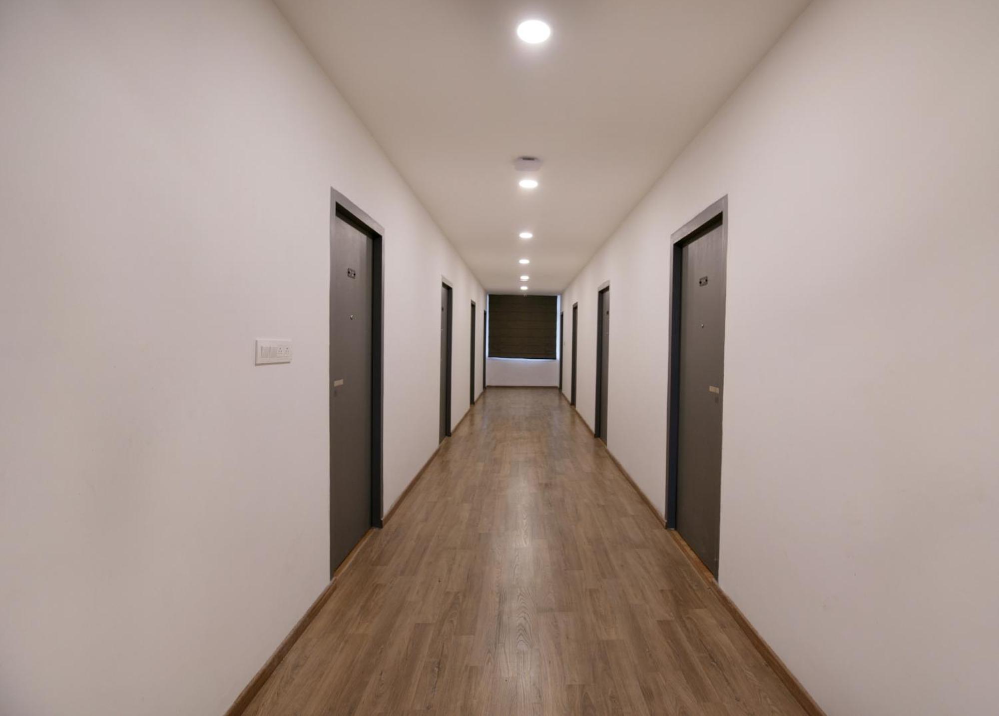 Townhouse Function Inn Near Chaudhary Charan Singh International Airport Lucknow Buitenkant foto