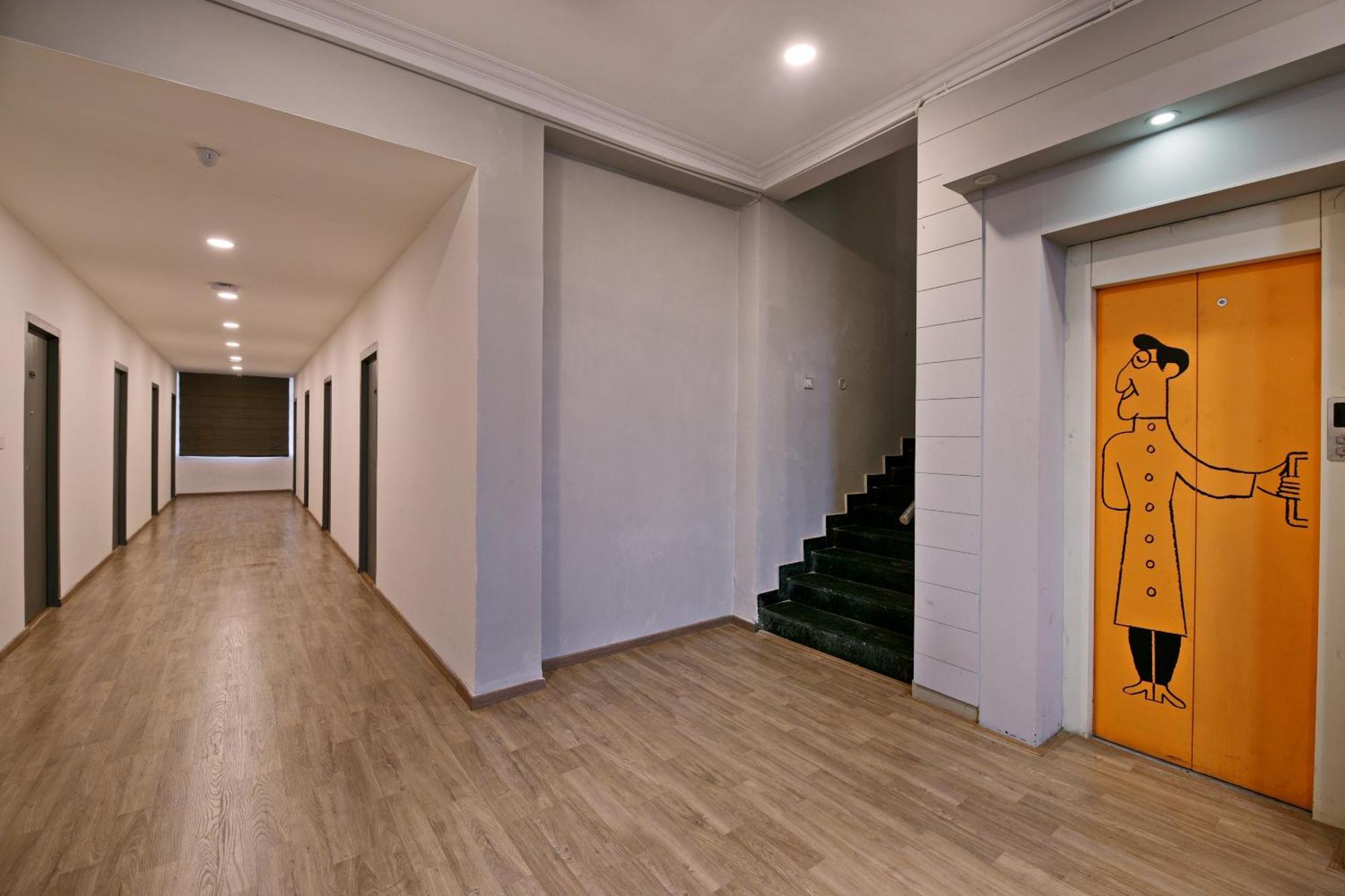 Townhouse Function Inn Near Chaudhary Charan Singh International Airport Lucknow Buitenkant foto