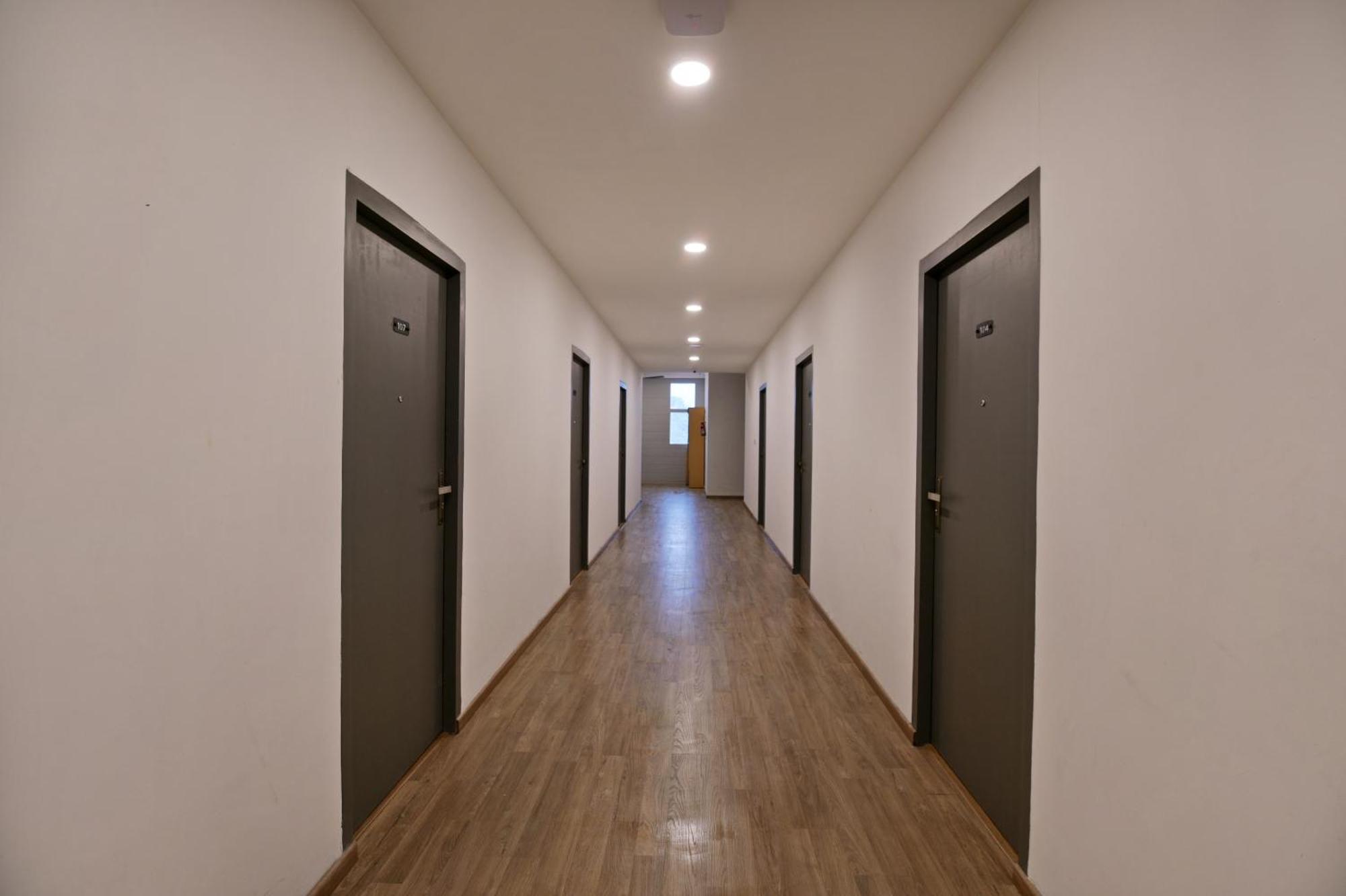 Townhouse Function Inn Near Chaudhary Charan Singh International Airport Lucknow Buitenkant foto